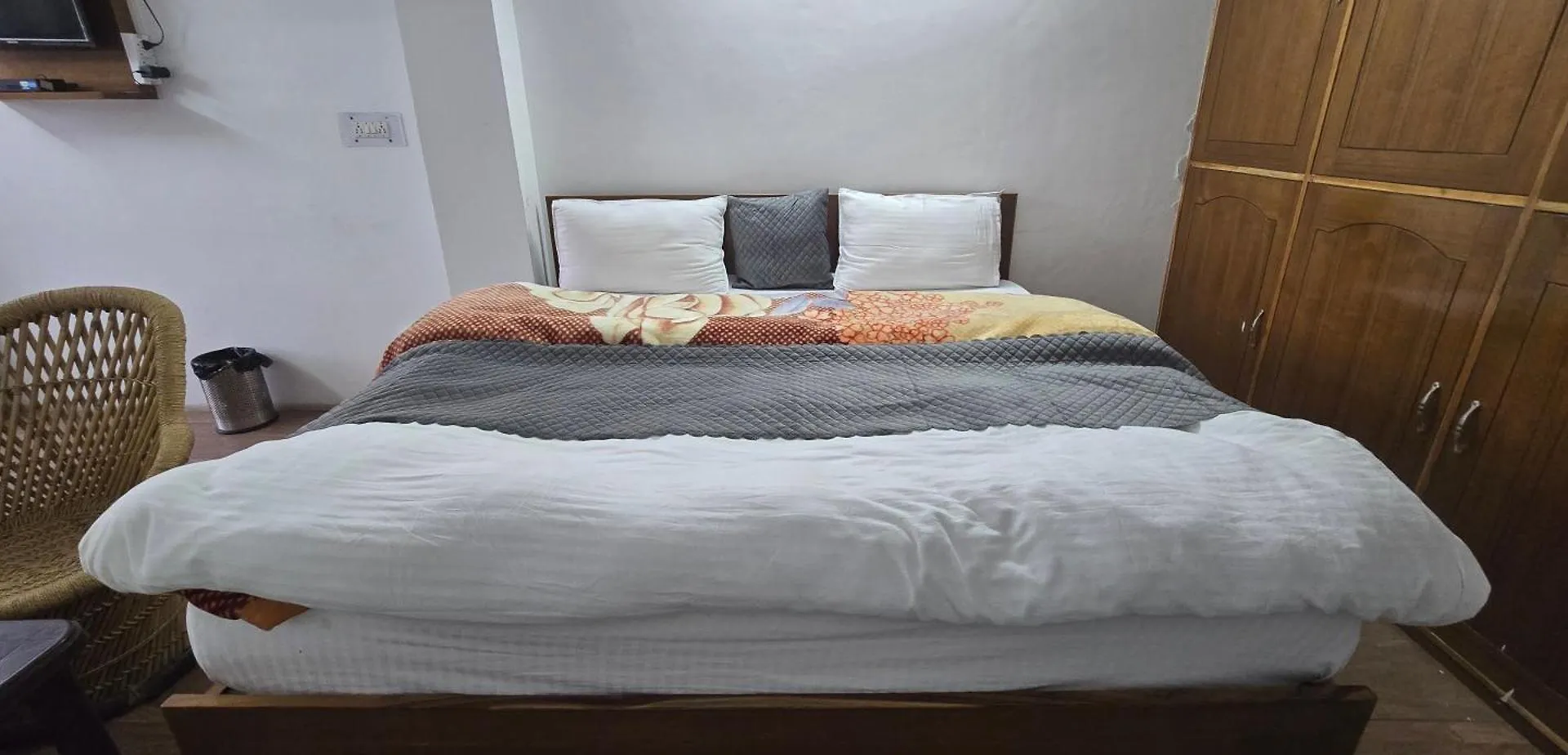 שימלה Shivani Home Stay 0*,  הודו